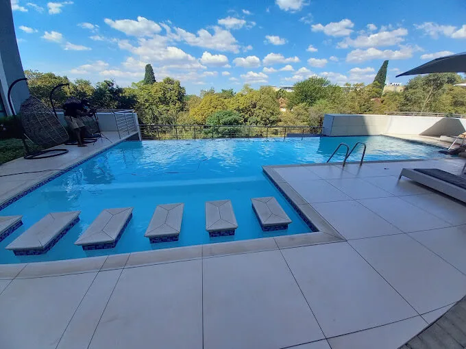 The Regency Apartment Hotel-Menlyn
