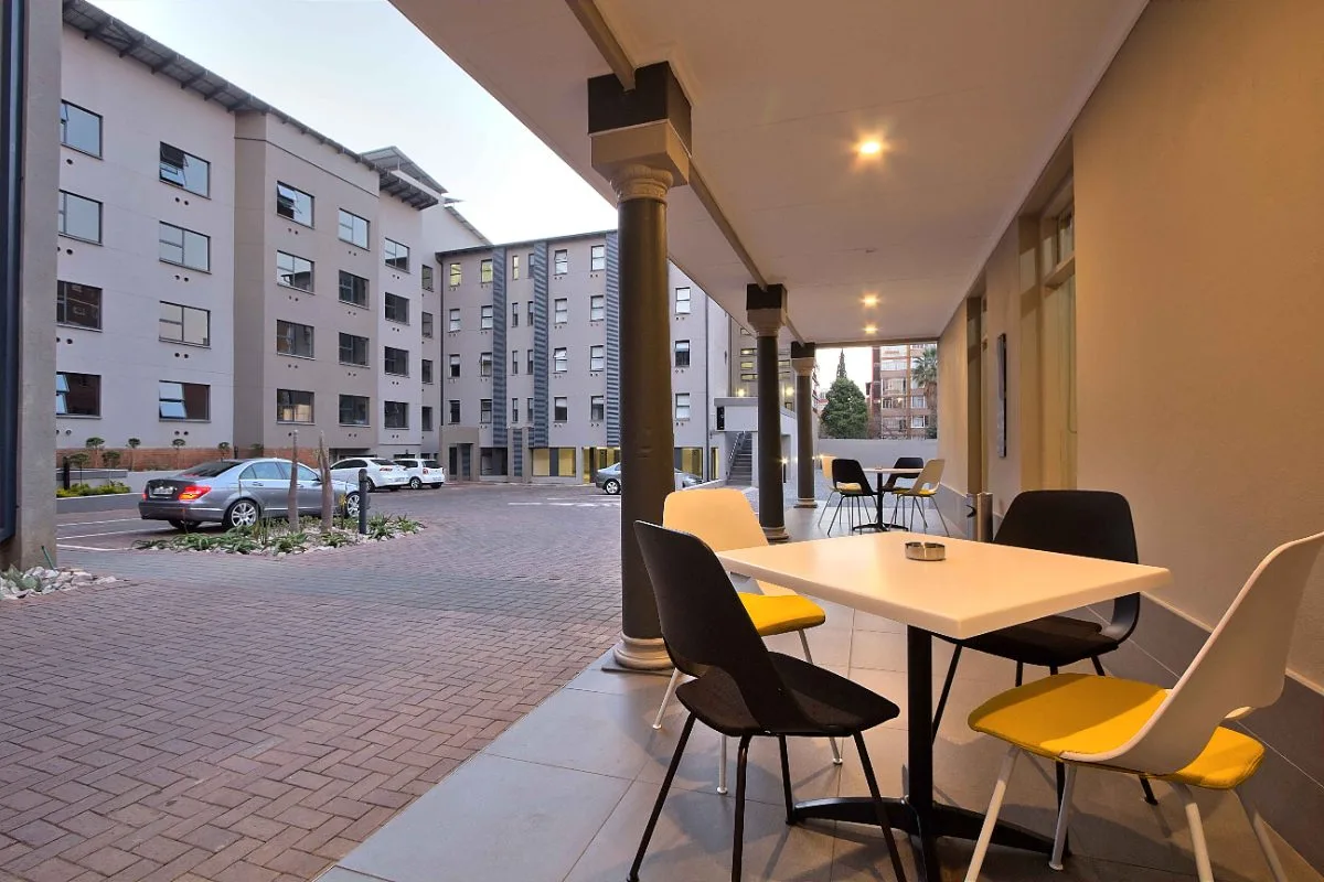 The Park Lodge Hotel & Apartments 2