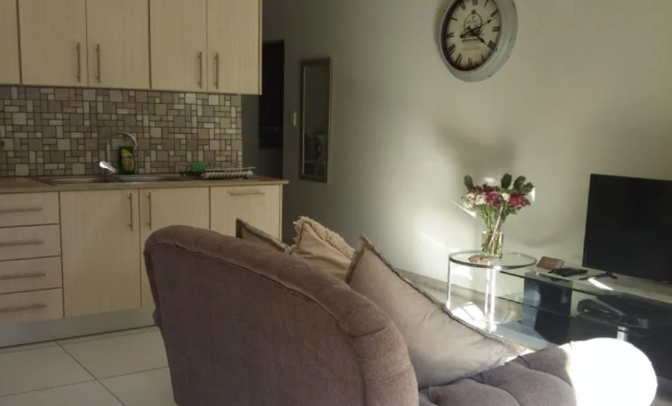 Dunton Guest House 2
