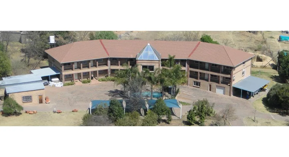 Crocodile Guest Lodge