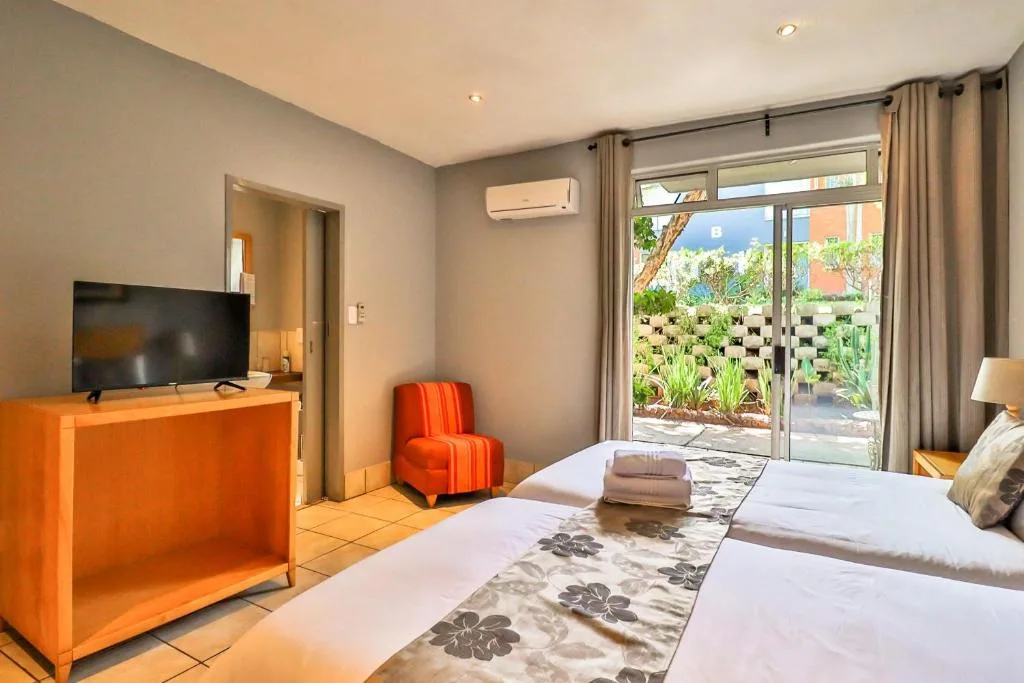 Hartbeespoort Couples Getaway  7
